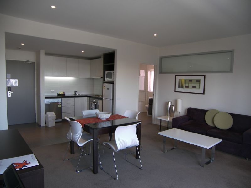 304 & 305/1142 Mount Alexander Road, Essendon VIC 3040