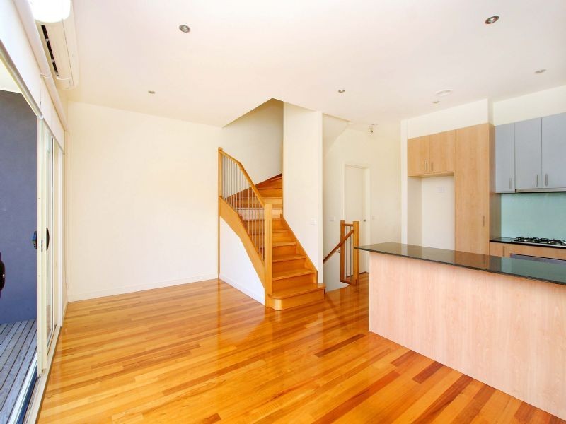 9/2-6 Scott Street, Essendon VIC 3040