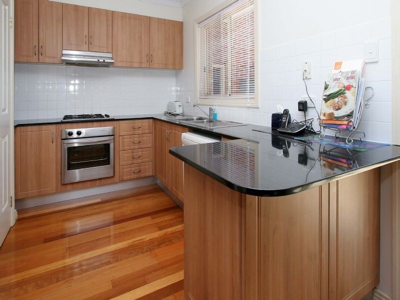 4/16 Cooper Street, Essendon VIC 3040
