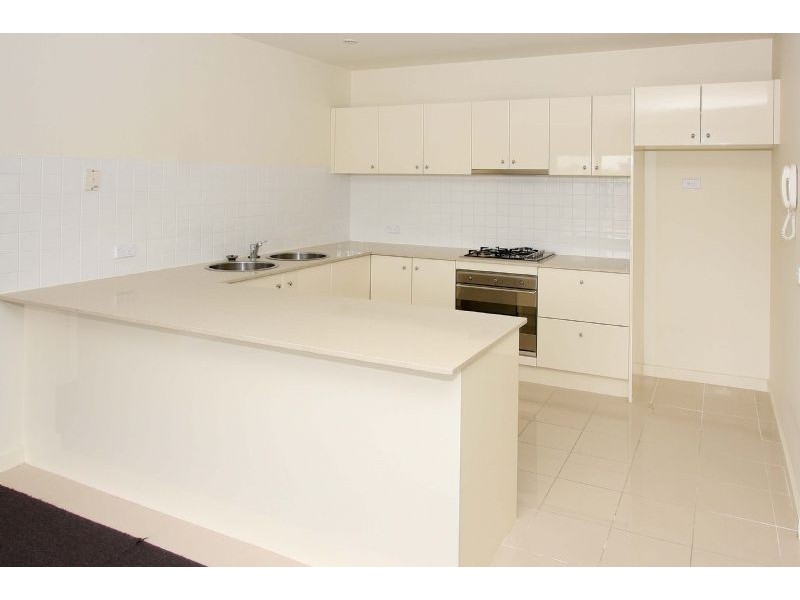 15/42 – 50 Napier Crescent, Essendon VIC 3040