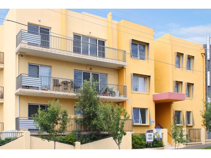 15/42 – 50 Napier Crescent, Essendon VIC 3040
