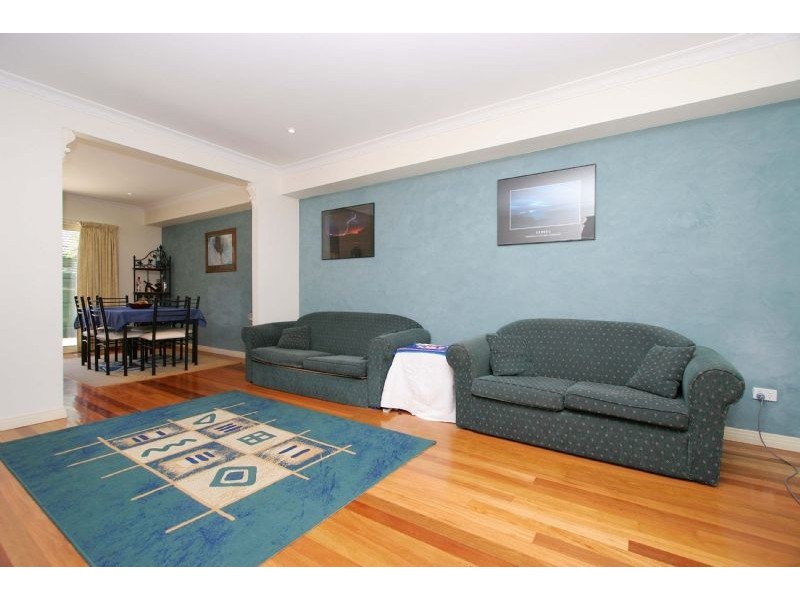 4/16 Cooper, Essendon VIC 3040