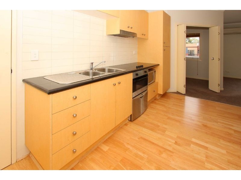 33/2 Newmarket Way, Flemington VIC 3031