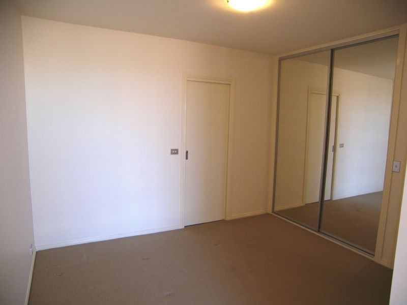 304/77 Village Way, Maribyrnong VIC 3032