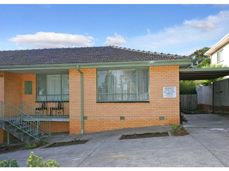 2/52 Rosehill Road, Niddrie VIC 3042