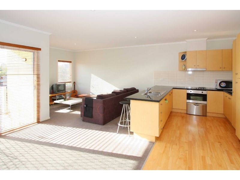 65/2 Newmarket Way, Flemington VIC 3031