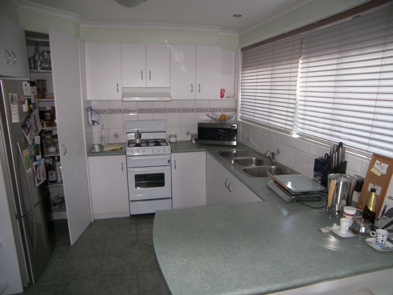 16 Noga Avenue, Keilor East VIC 3033