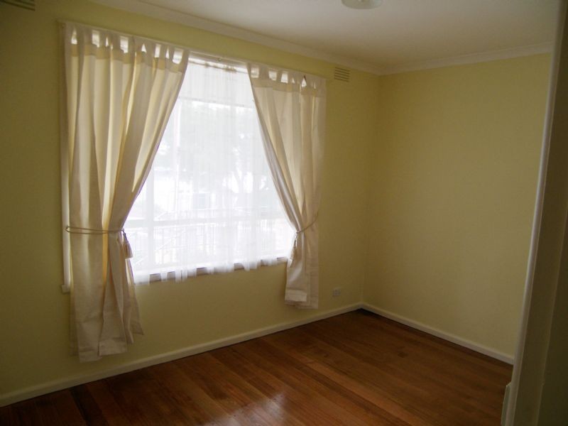 2/52 Rosehill Road, Niddrie VIC 3042