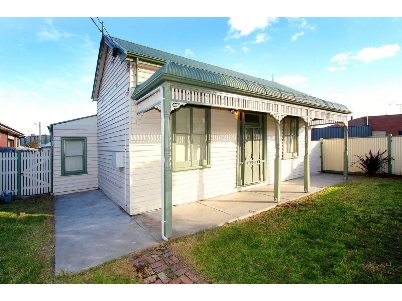 2 Warrick Street, Ascot Vale VIC 3032