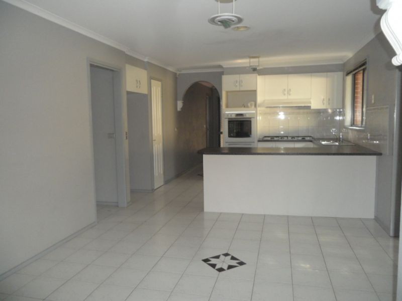 18 Yellowgum Road, Delahey VIC 3037