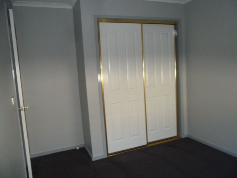 18 Yellowgum Road, Delahey VIC 3037