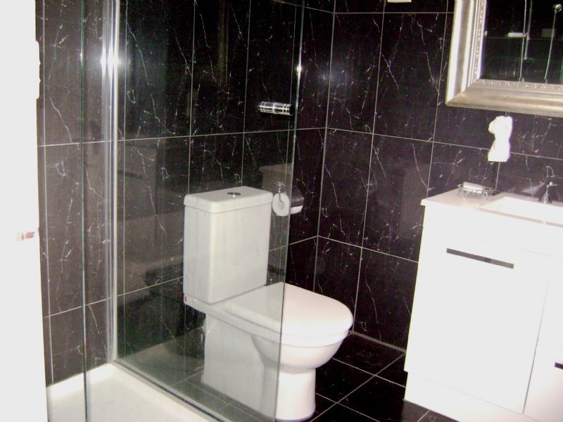 9/61 Vanberg Road, Essendon VIC 3040