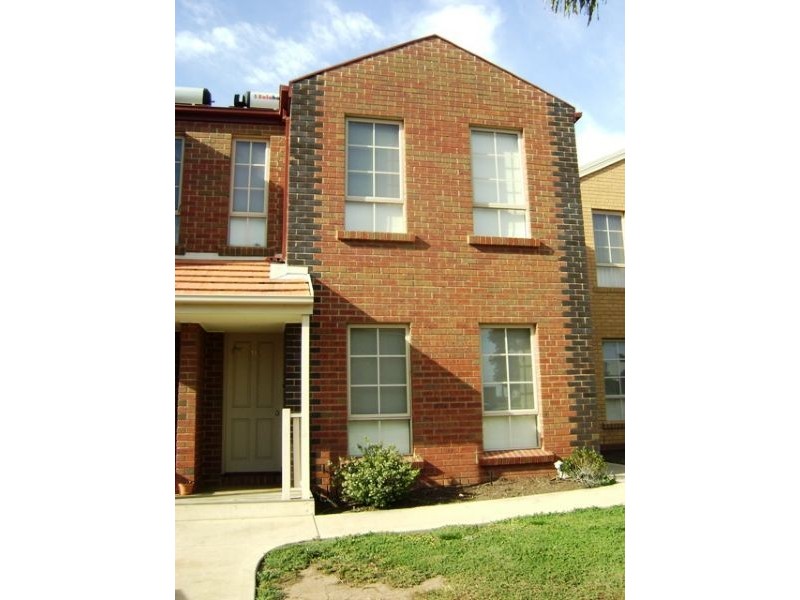 11/7 Whiltshire Drive, Roxburgh Park VIC 3064