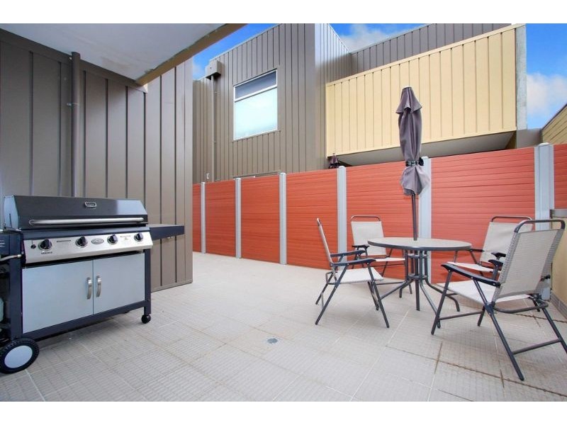 205/964 Mt Alexander Road, Essendon VIC 3040
