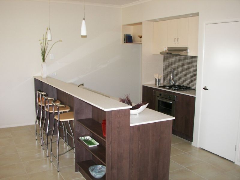 16 Cassan Way, Caroline Springs VIC 3023