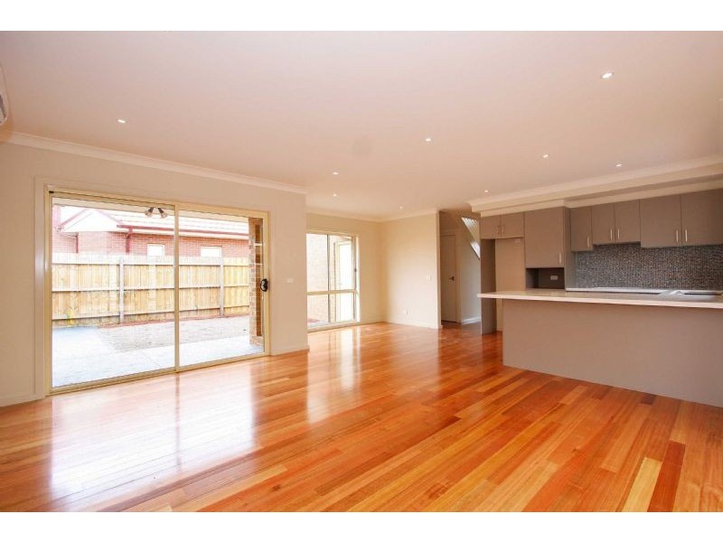 1/149 Roberts Street, Essendon VIC 3040