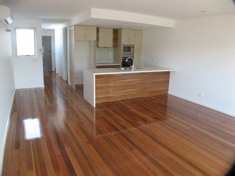 1/35 Tilba Street, Essendon VIC 3040