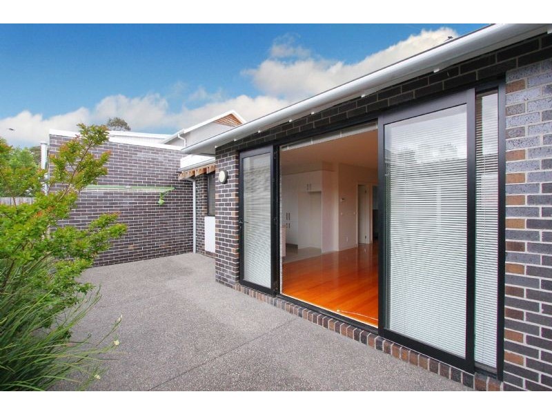 2/27 Grice Crescent, Essendon VIC 3040