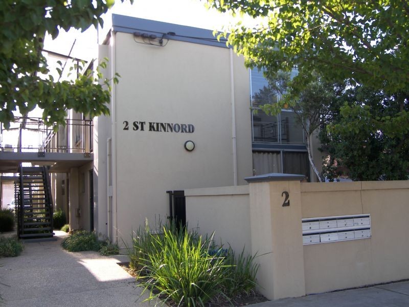 8/2 St Kinnord Street, Essendon VIC 3040