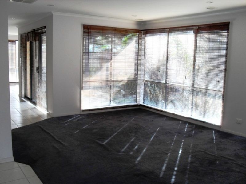 63 Rutherglen Crescent, Gowanbrae VIC 3043