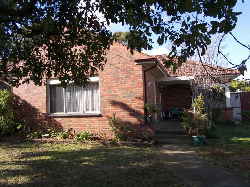 8 Ryder Street, Niddrie VIC 3042
