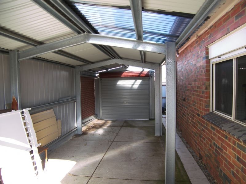 8 Ryder Street, Niddrie VIC 3042