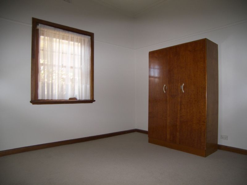 18 Salmon Avenue, Essendon VIC 3040