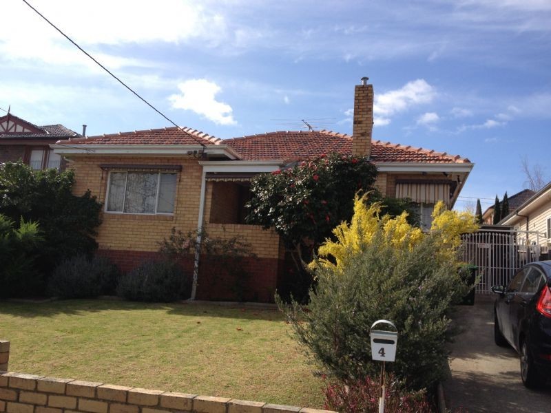 4 Deakin Street, Essendon VIC 3040