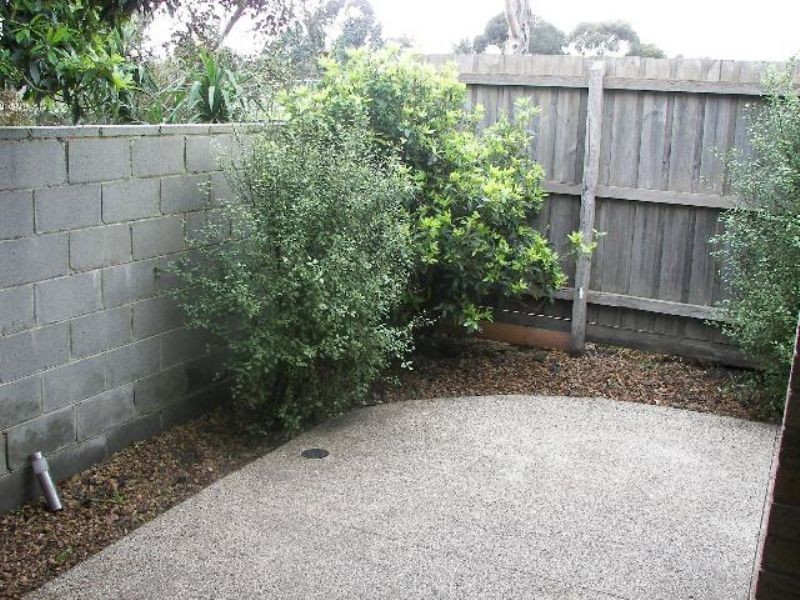 3/10 Broadmeadows Road, Tullamarine VIC 3043