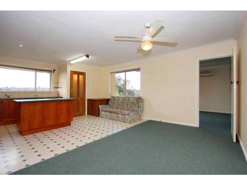 190 Mascoma Street, Strathmore VIC 3041