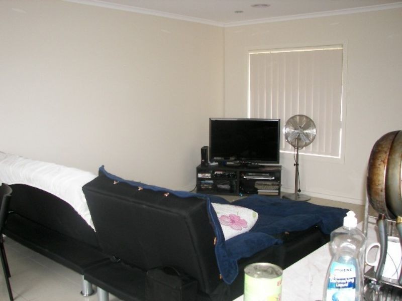 2/24 – 26 Broadmeadows Road, Tullamarine VIC 3043