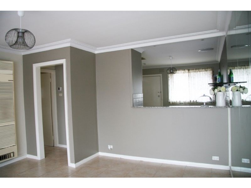 2/132 Hoffmans Road, Essendon VIC 3040