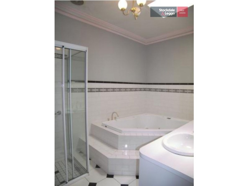 28 McPhail Street, Essendon VIC 3040