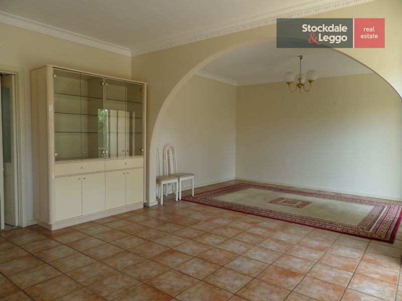 2/18 Cooper Street, Essendon VIC 3040