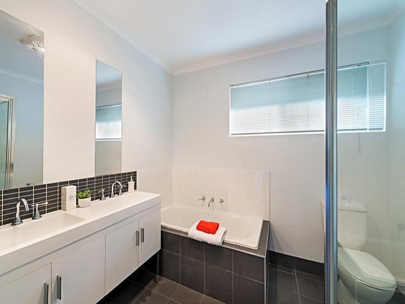 29 Rosehill Road, Essendon West VIC 3040