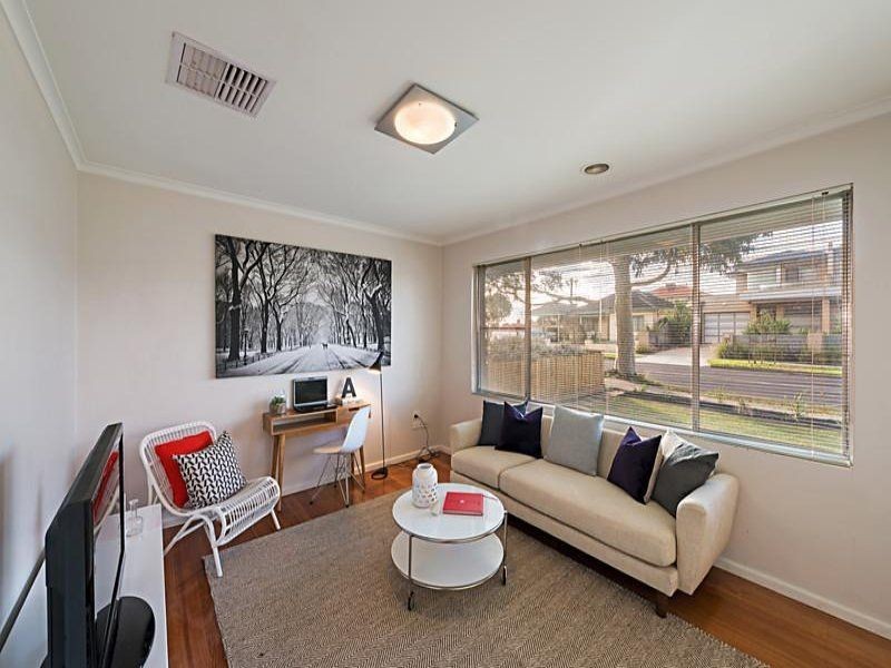 29 Rosehill Road, Essendon West VIC 3040