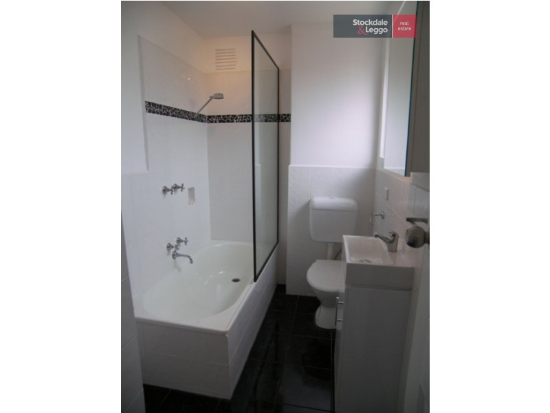 2/440 Albion Street, Brunswick VIC 3056