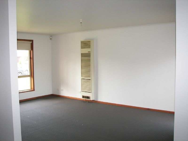 6 Daneson Retreat, Keilor Downs VIC 3038