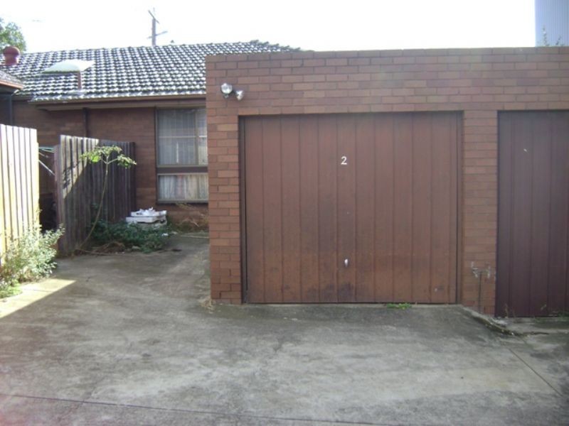 2/227 Buckley Street, Essendon VIC 3040