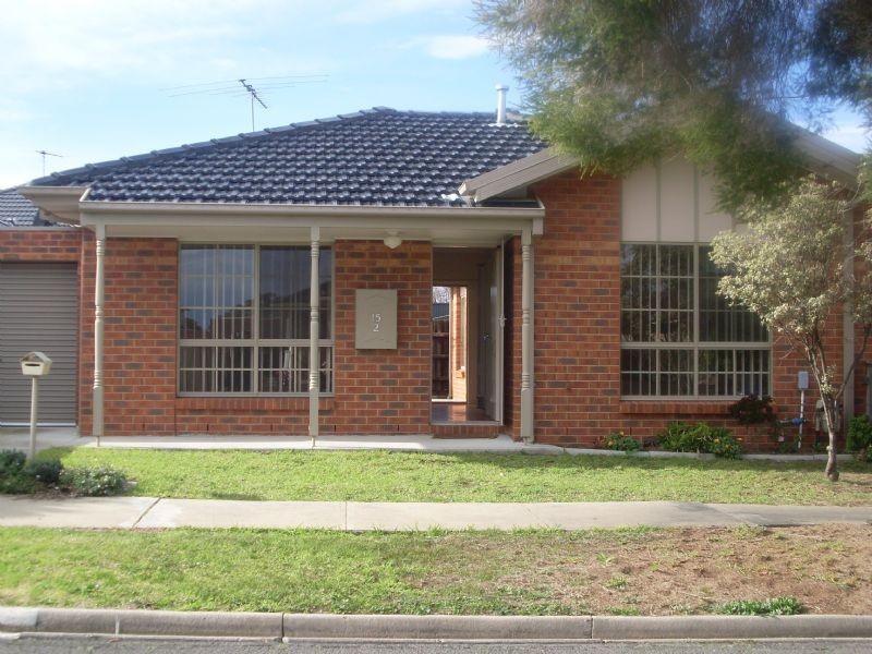 2/15 Elm Street, Airport West VIC 3042