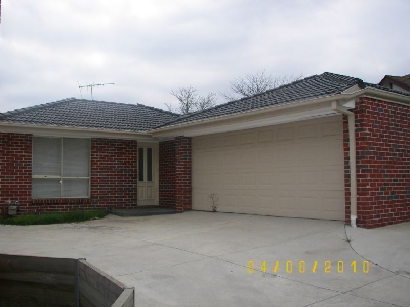 2/38 Papworth Place, Meadow Heights VIC 3048