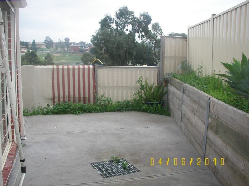 3/38 Papworth Place, Meadow Heights VIC 3048