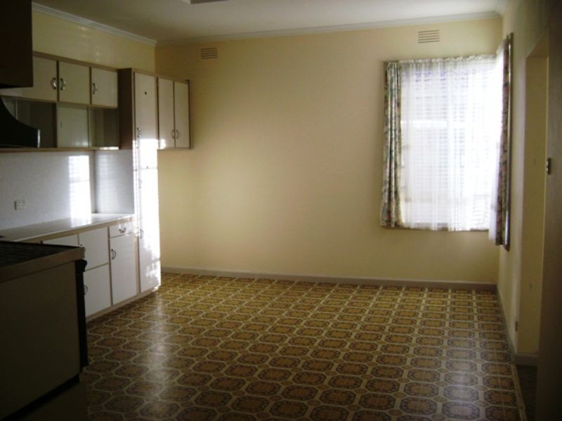 17 Banksia Grove, Tullamarine VIC 3043