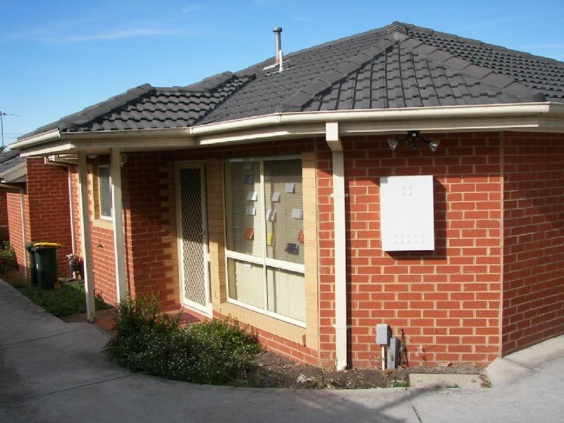 2/14 Kiama Street, Glenroy VIC 3046