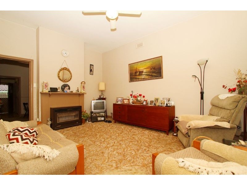 110 Chirnside Street, Kingsville VIC 3012