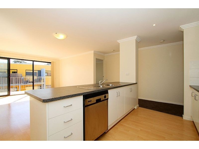 26/17-19 Ascot Vale Road, Flemington VIC 3031