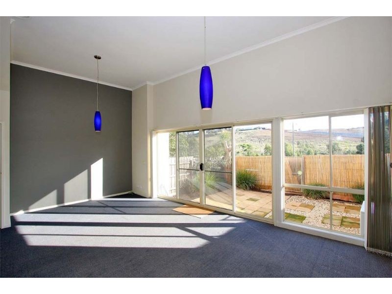6/77 Coghlan Street, Niddrie VIC 3042