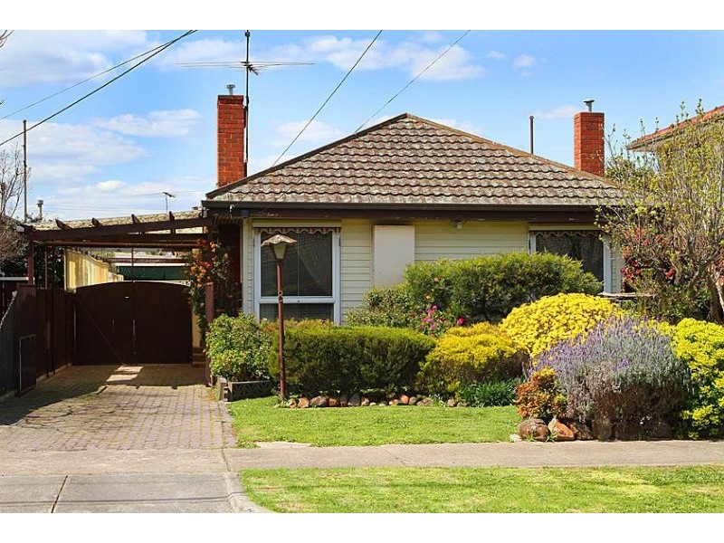 8 Madoline Street, Pascoe Vale VIC 3044