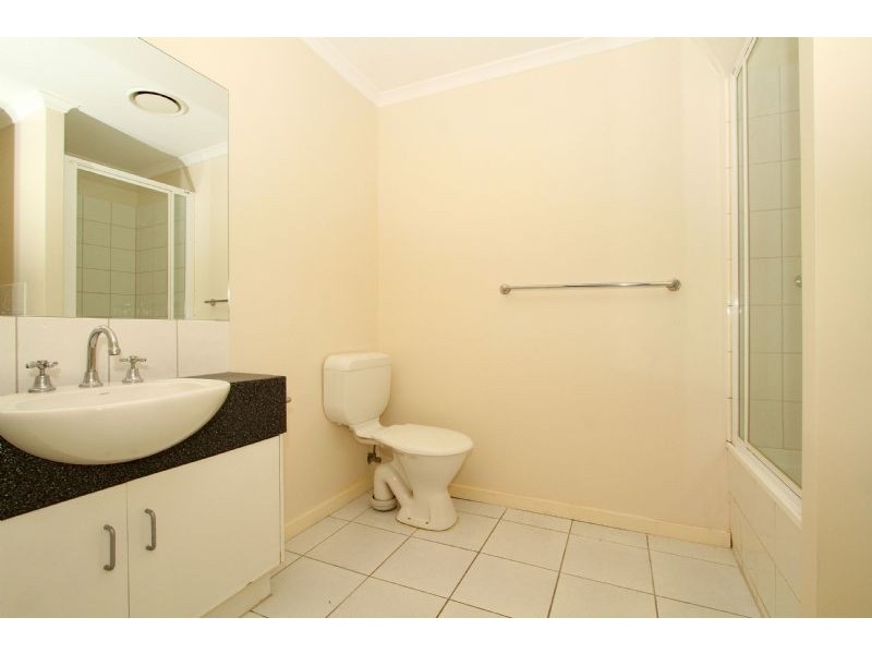 26/17-19 Ascot Vale Road, Flemington VIC 3031