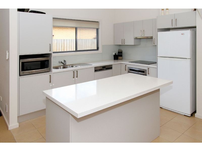 1/134 Cooper Street, Essendon VIC 3040